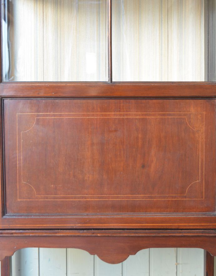 英国アンティークらしい装飾