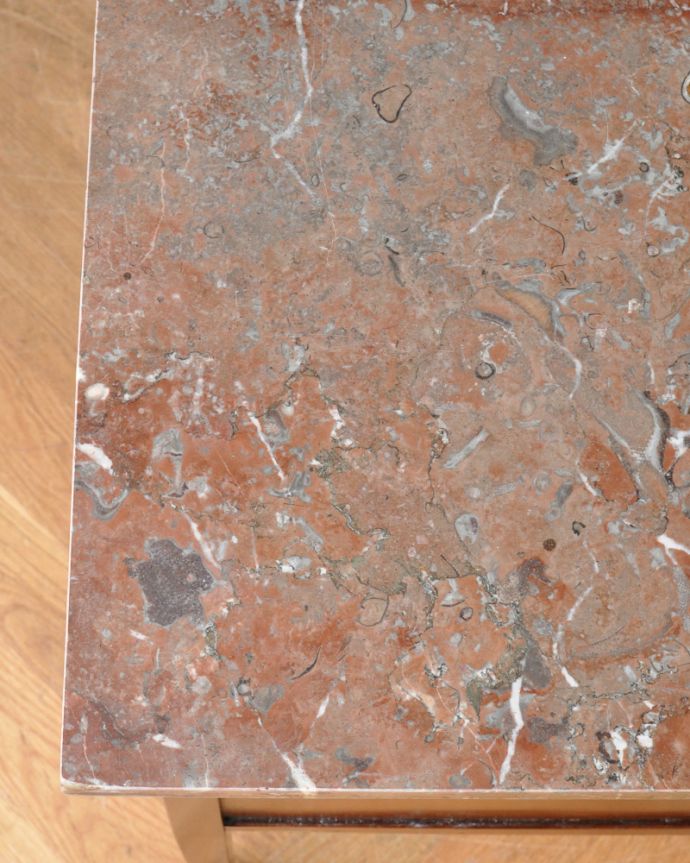 アンティークのキャビネット アンティーク家具 グリーンのタイルが素敵なウォッシュスタンド(洗面台)、アンティーク英国家具。コンディションもバッチリ!天然石はコンディションが一番大事。(k-1557-f)