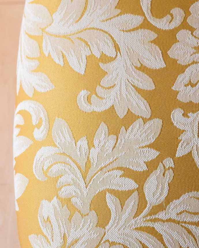 サロンチェア アンティーク チェア 美しい象嵌が気品溢れるアンティークのインレイドチェア。生地のセレクトにもこだわりました優雅なアンティークチェアの雰囲気をそのままに、一番似合う貼り座をじっくり選びました。(k-1560-c)