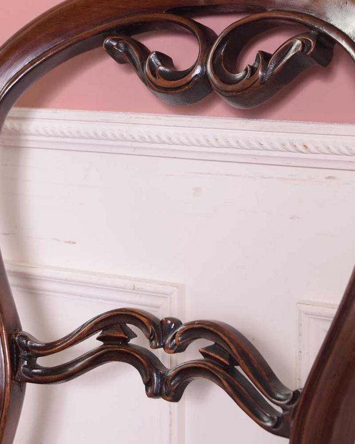 アンティークチェアの装飾