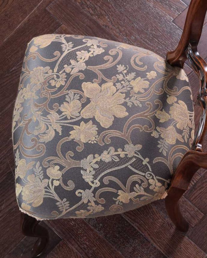 アンティークの椅子の座面