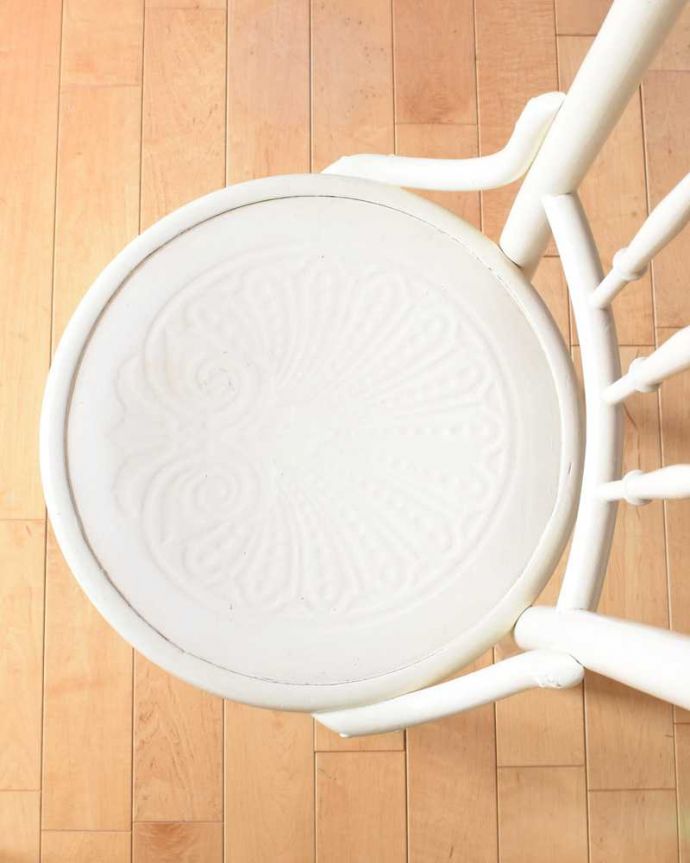 ベントウッドチェアの座面