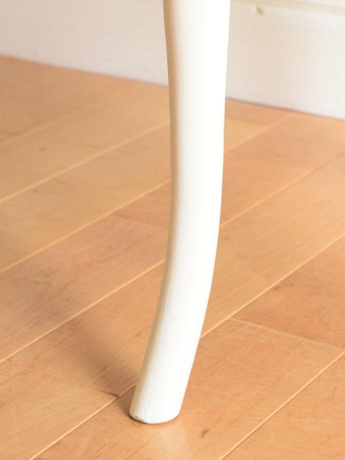 アンティークチェアの脚