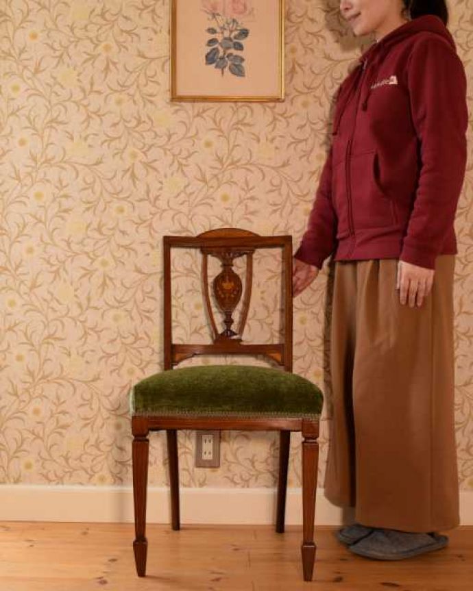 英国アンティークのサロンチェア