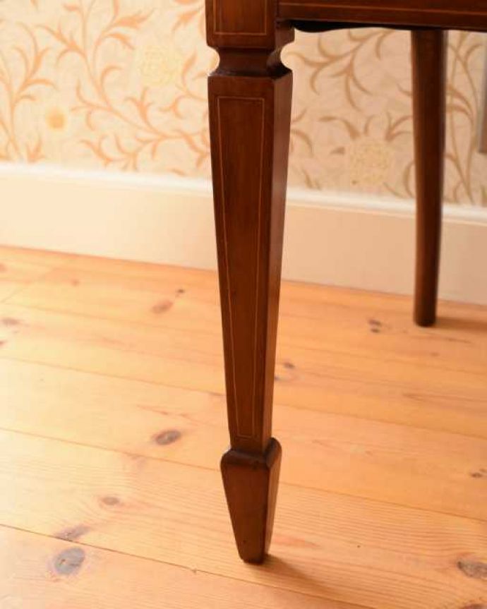 アンティーク椅子の脚