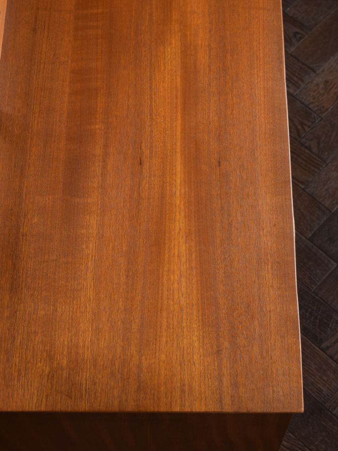 ビンテージドレッサーの天板