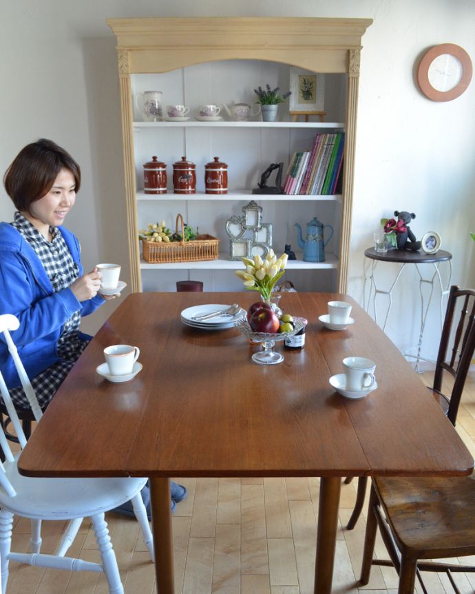 G-PLAN(Gプラン)　アンティーク家具　スッキリとしたモダンなデザインが特徴のG-PLANのアンティークのバタフライテーブル。シンプルなデザインなので、どんなテイストのチェアとも合います。(k-1594-f)