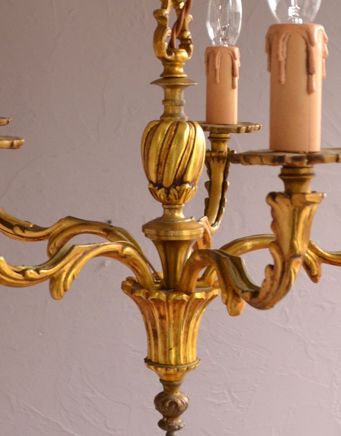 真鍮のシャンデリア