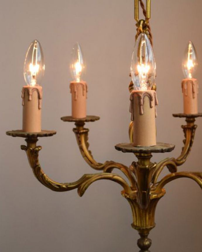 アンティークのシャンデリア