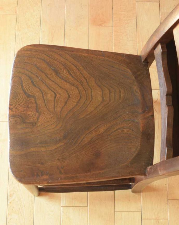 チャペルチェアの座面