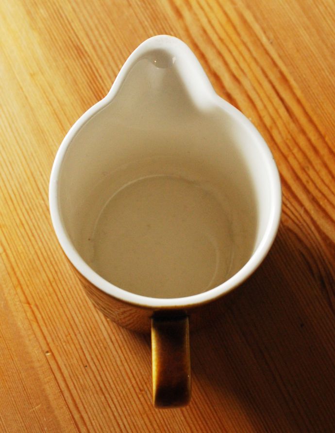 英国アンティークのおしゃれな食器