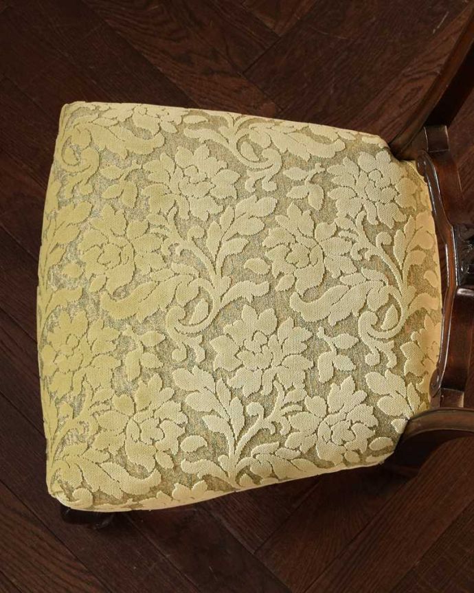 アンティークの椅子の座面