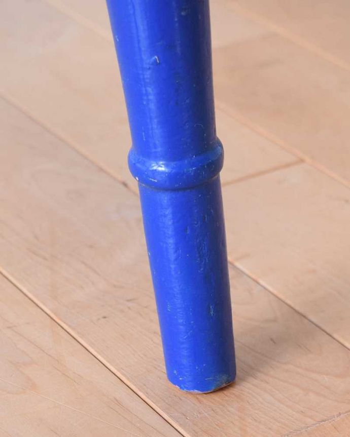 アンティークチェアの脚