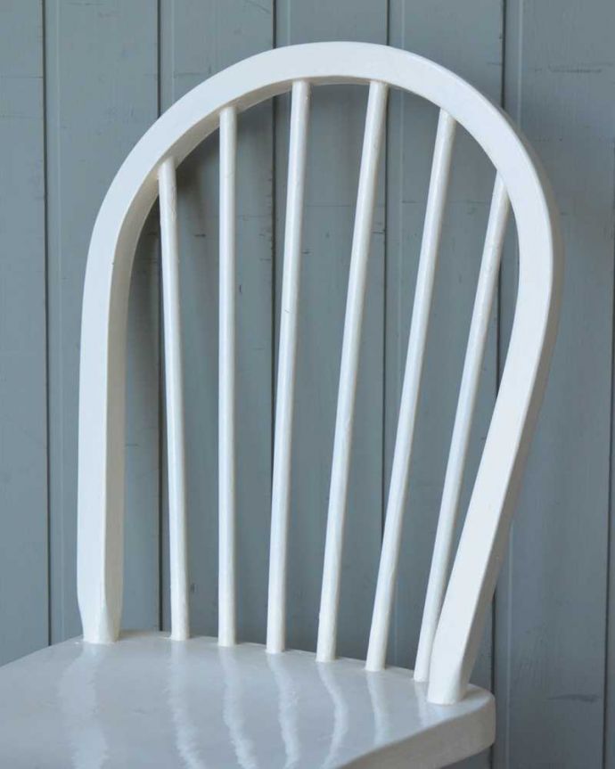 アーコールチェア　アンティーク チェア　アーコールのフープバックチェア（6本・ペイント）。アーコールの定番と言える6本のスポークの背もたれスッキリしたフォルムが一番アーコールらしいフープバックチェアの中で一番の定番が6本スポーク。(k-1637-c)