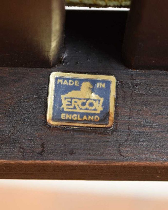 アーコールチェア アンティーク チェア 背もたれがカッコイイ、アーコール社のアンティークチェア。アーコールの証を発見!アーコールのタグが残っていました。(k-1638-c)