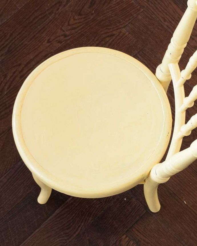 ベントウッドチェアの座面