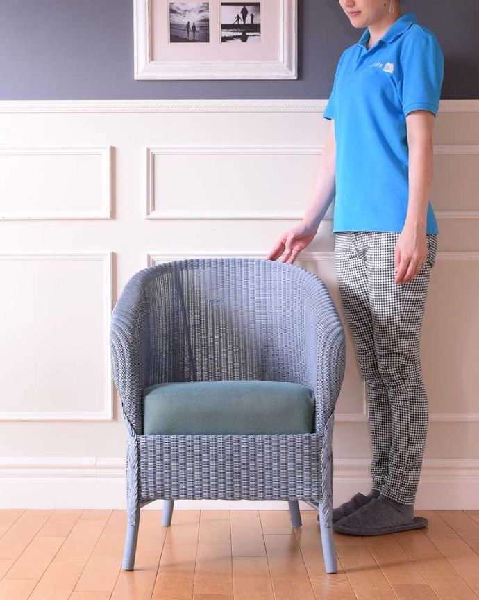 ロイドルーム　アンティーク チェア　イギリス輸入のアンティークロイドルームチェア（クッション付き）。ゆったりくつろぎの時間に･･･見て楽しむだけでなく、使って本当の良さがわかるのがロイドルームチェア。(k-1641-c)