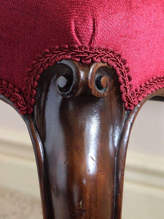 アンティークチェアの装飾