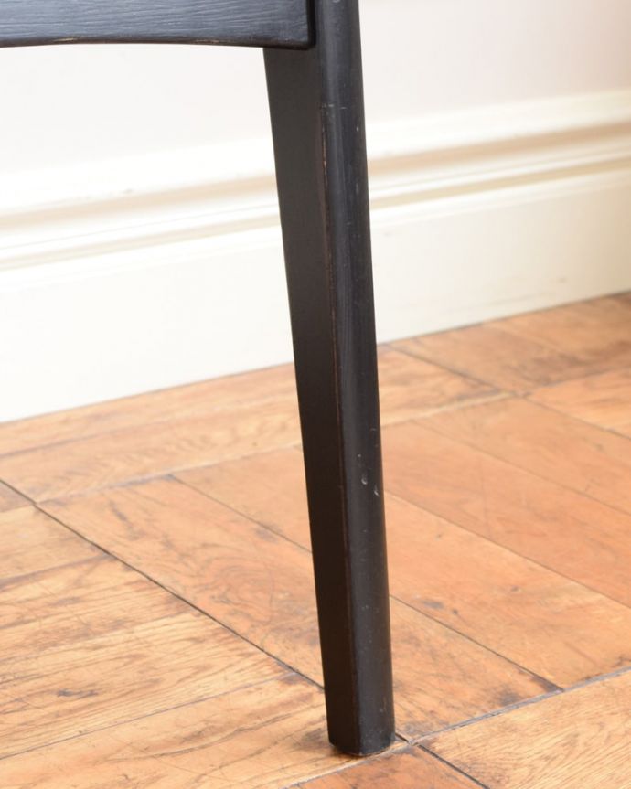 アンティークチェアの脚