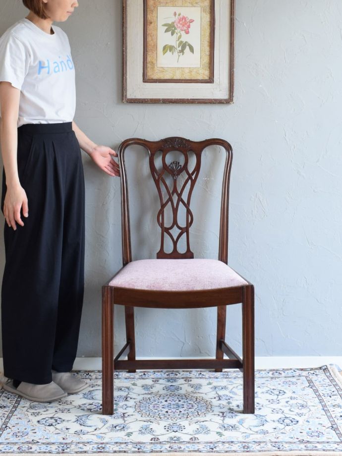 英国アンティークのサロンチェア