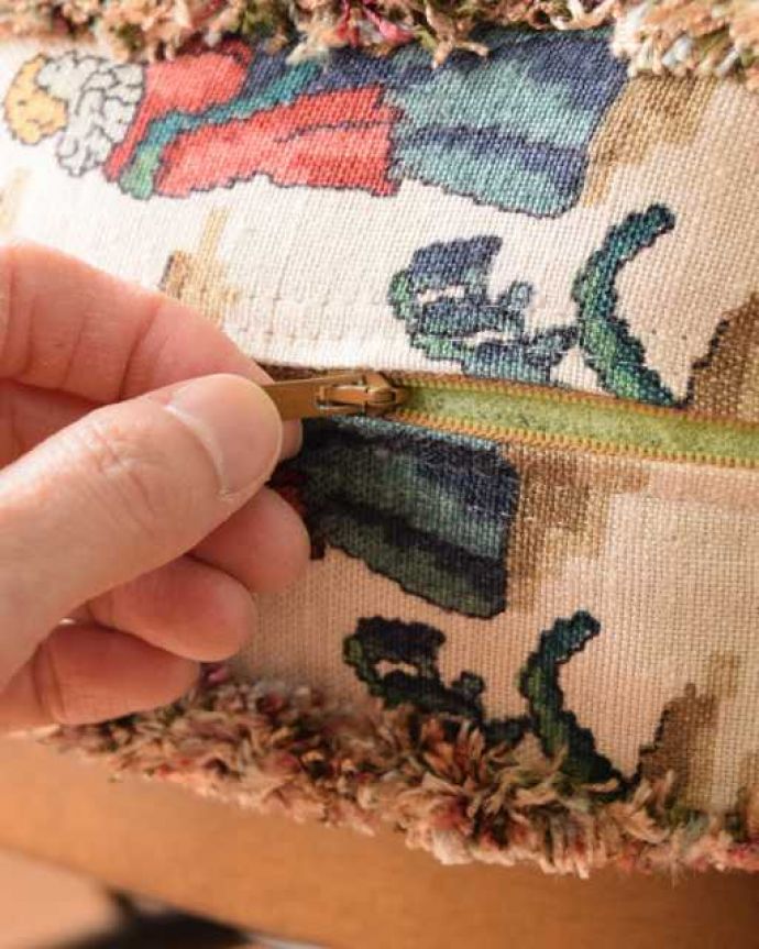 アーコールの家具　アンティーク チェア　ゆったりした時間を届けるビンテージの椅子、アーコールのラウンジチェア。取り外し出来ますカバーは全てチャックで取り外せるカバーリング仕様になっています。(k-1673-c)