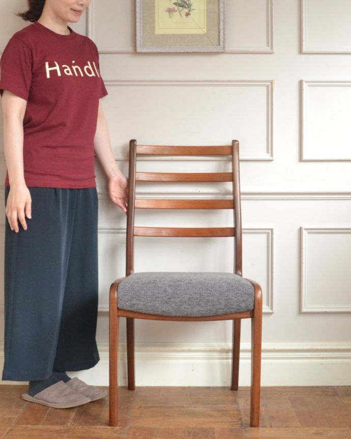 ダイニングチェア アンティーク チェア アンティーク ダイニングチェアー(G-plan) スッキリとカッコいい北欧スタイルの椅子ミッドセンチュリーに作られた北欧デザインの椅子は新しさと懐かしさ、両方を感じさせてくれます。(k-1681-c)