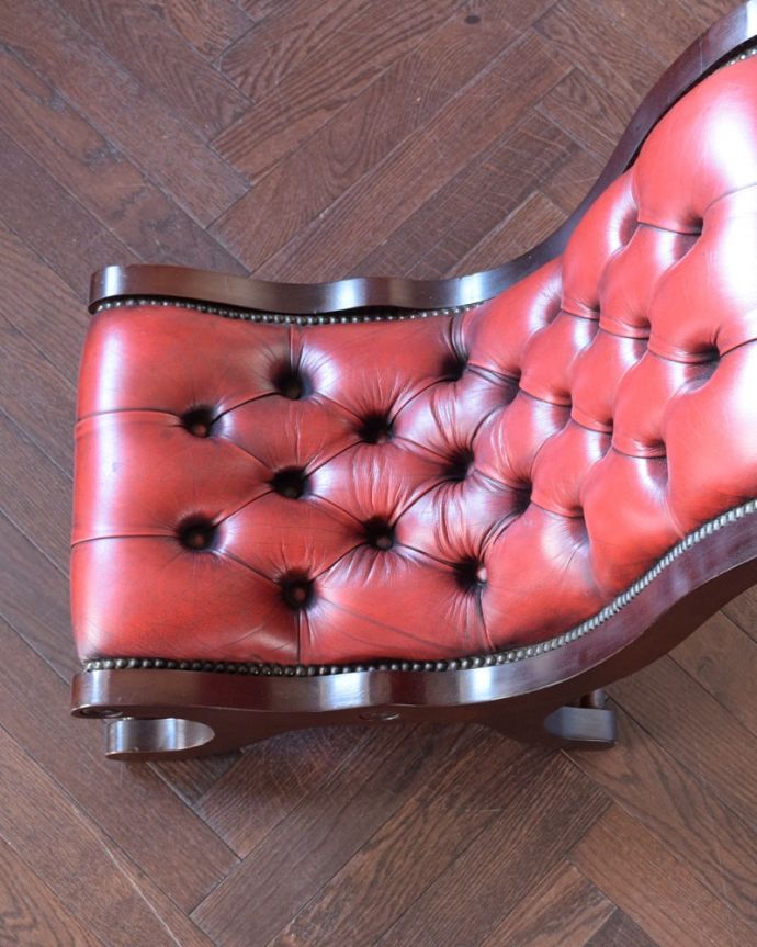 1Pソファ(ラウンジチェア)　アンティーク チェア　アンティーク チャイルドチェアー。革貼りの座面ヴィンテージなのでキズや汚れはありますが、キレイなものを買い付けて来ています。(k-1683-c)