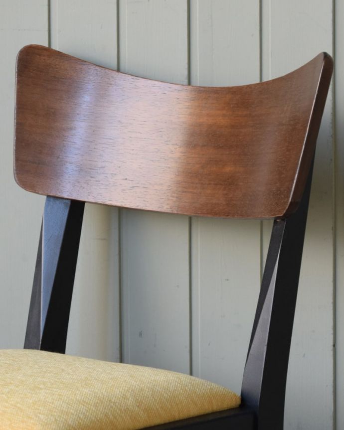 G-PLAN(Gプラン)　アンティーク チェア　ヴィンテージチェア商品UP用(G-plan)。後からキュッと支えてくれる背もたれシンプルでスッキリとまとめられたヴィンテージチェア。(k-1707-c)