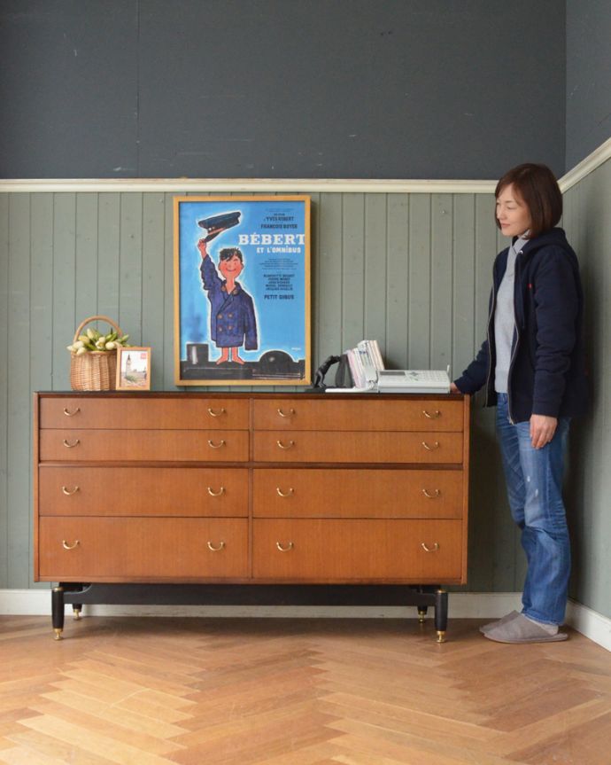 G-PLAN(Gプラン) アンティーク家具 G-PLANデザインのチェスト(サイドボード)、ヴィンテージの北欧家具。寝室やダイニング、家族が集まるリビングにもオススメです。(k-1710-f)