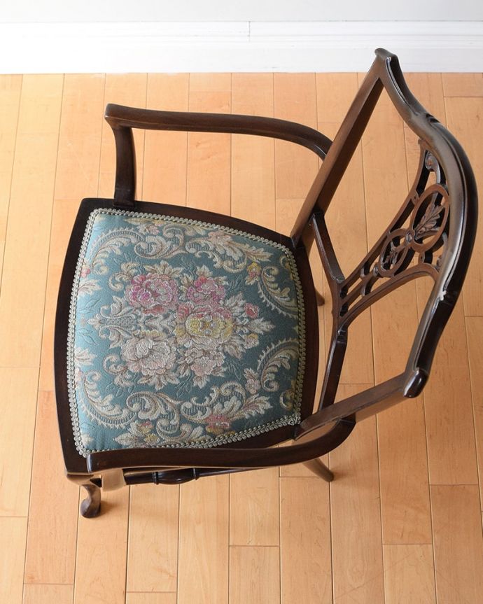 アンティークの椅子の座面