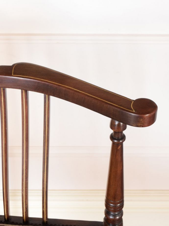 コーナーチェアのアーム