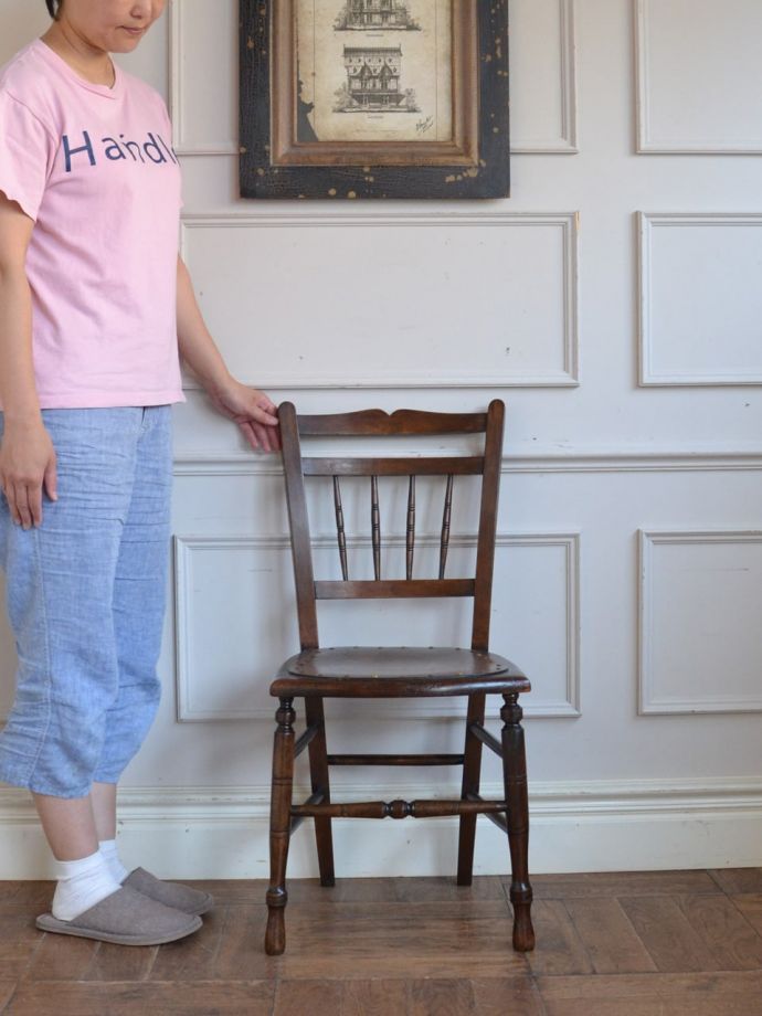 アンティークのキッチンチェア