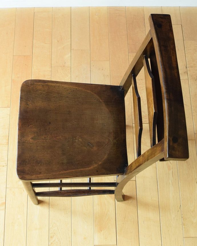 チャペルチェアの座面