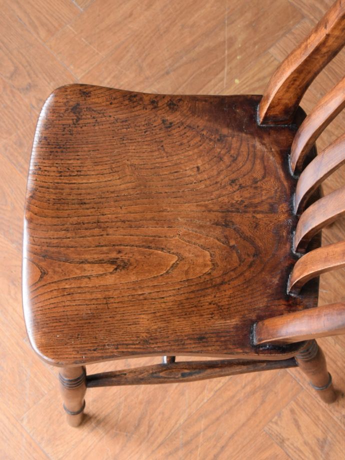 アンティークの椅子の座面