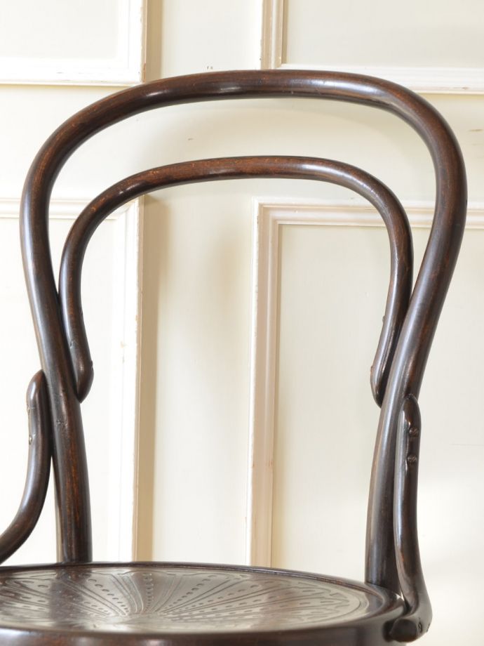 ベントウッドチェアの背もたれ