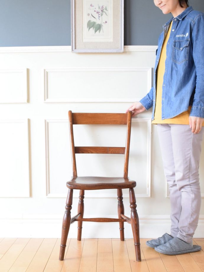 アンティークのキッチンチェア