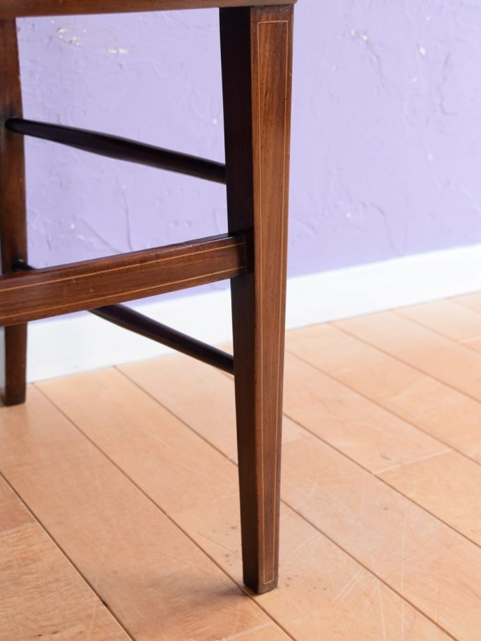 アンティーク椅子の脚