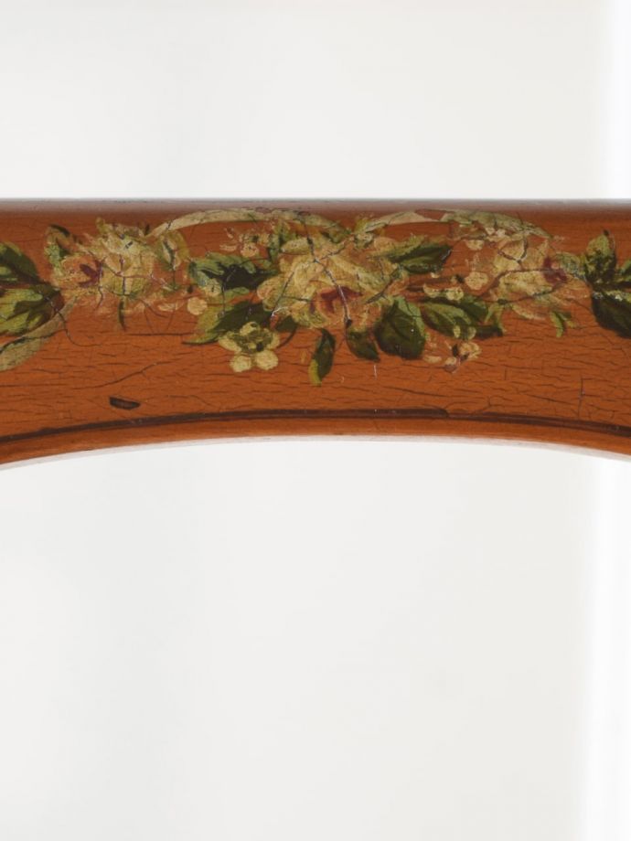 英国アンティークらしい装飾