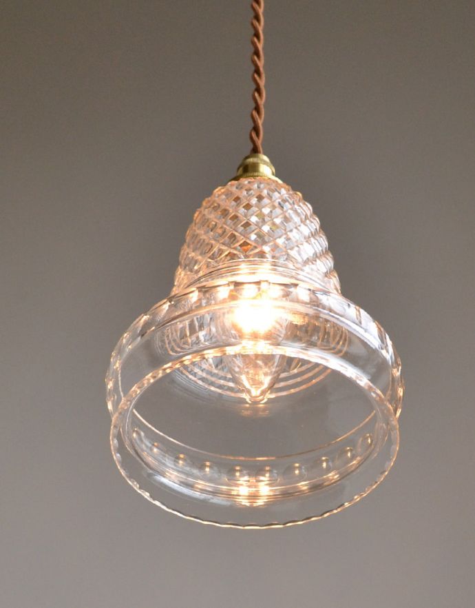 アンティーク照明の美しい灯り