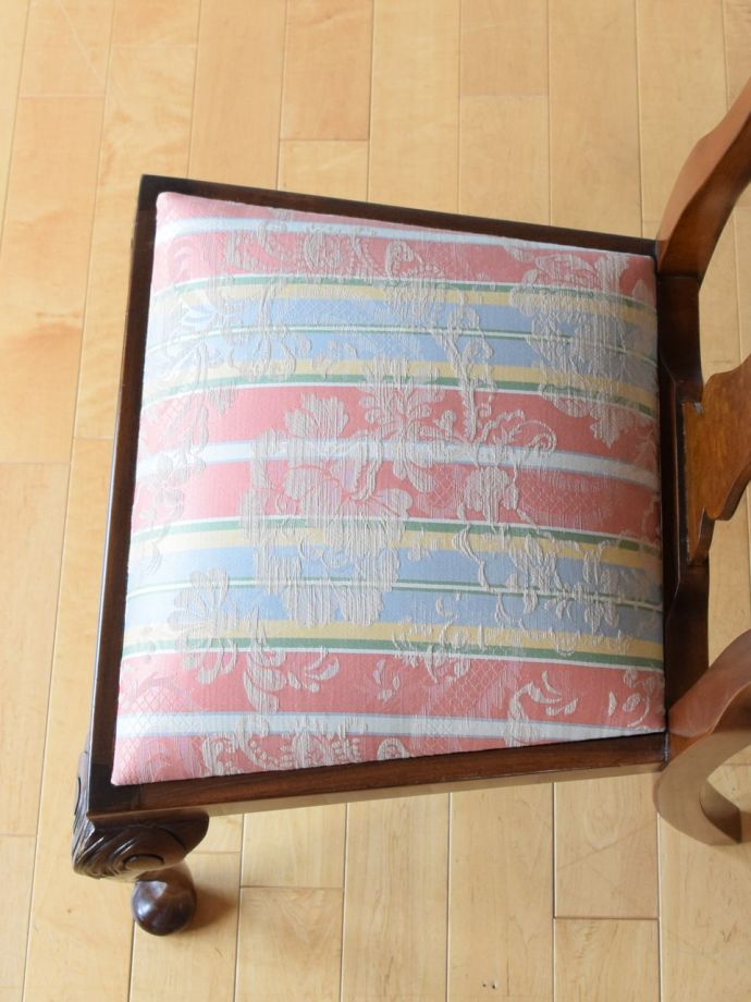 アンティークの椅子の座面