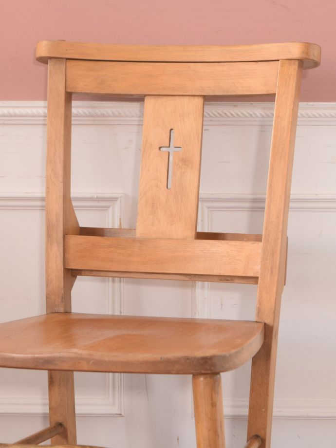 アンティークチェアの背もたれ