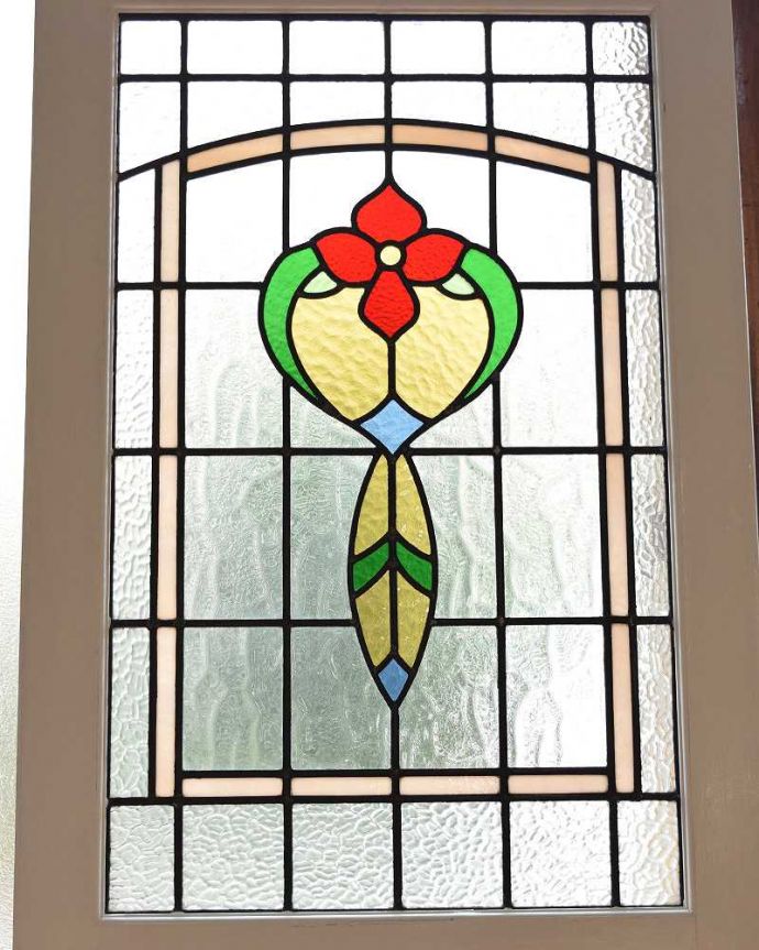 英国輸入のアンティークの建具、大きなステンドグラスが入ったドア(k