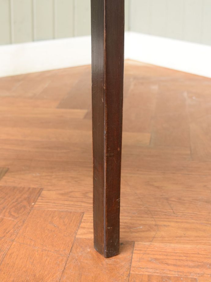 ベントウッドチェアの脚