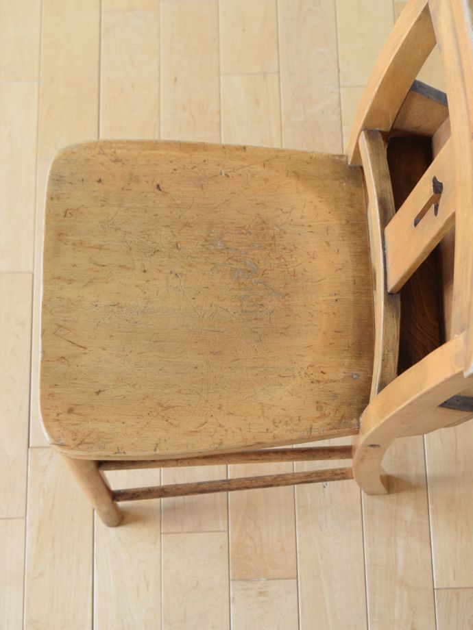 チャペルチェアの座面