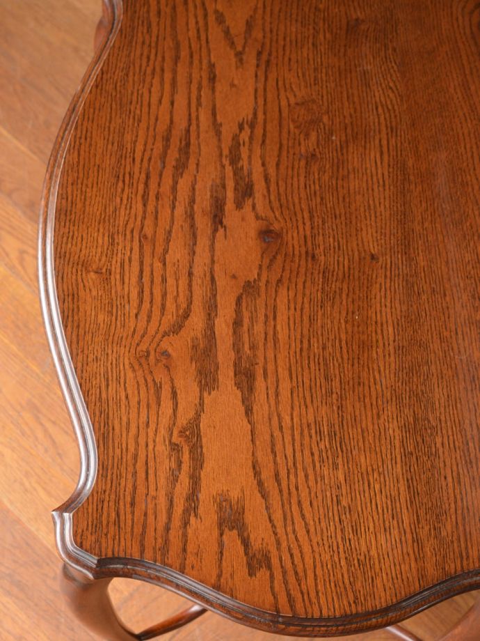 オケージョナルテーブルの天板