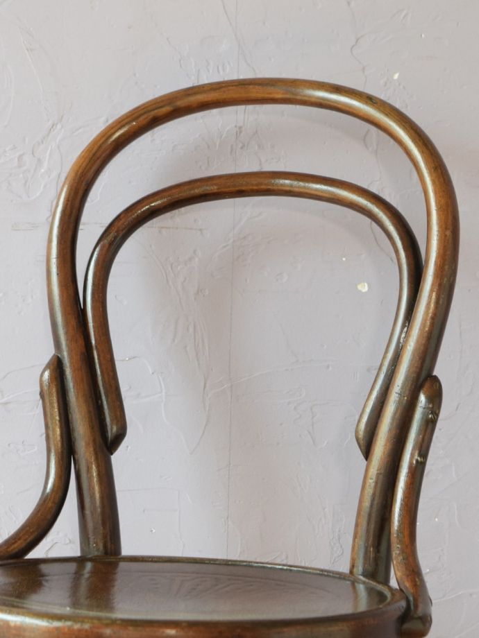 ベントウッドチェアの背もたれ