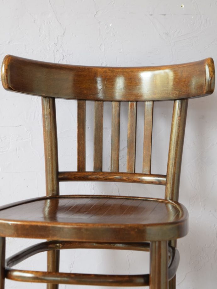 ベントウッドチェアの背もたれ