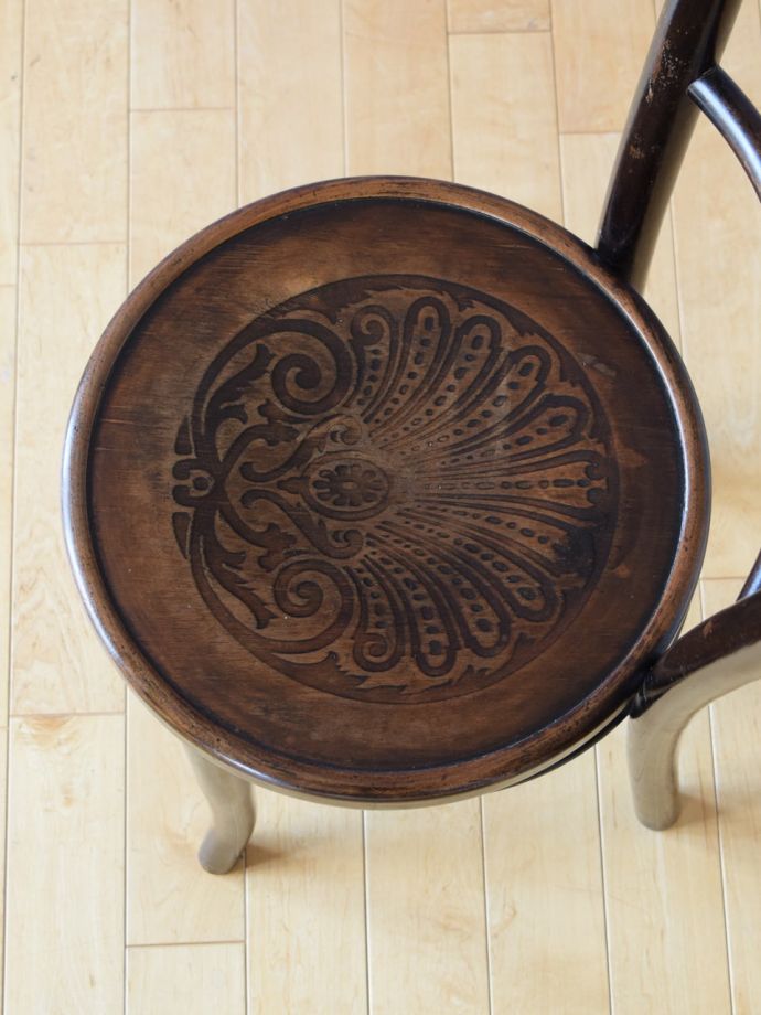 ベントウッドチェアの座面