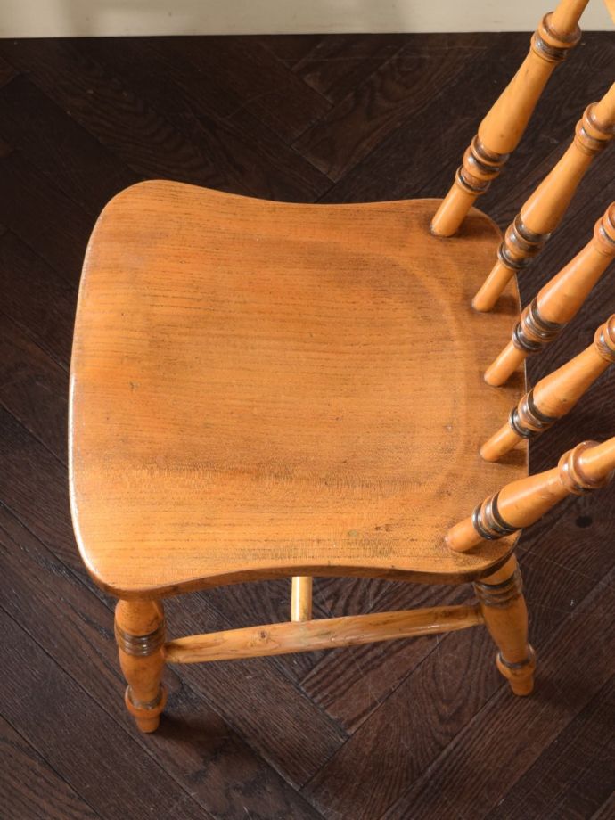 アンティークの椅子の座面