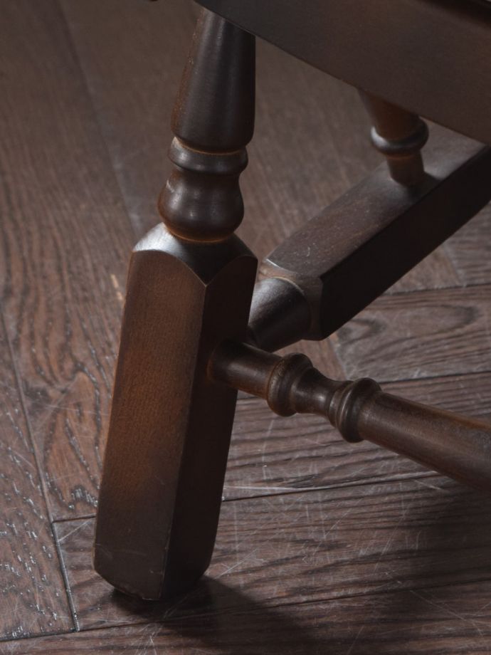 アーコールチェアの脚